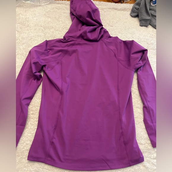 FILA Performance Hoodie - Picture 8 of 8
